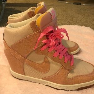 Nike Pink High Top Sneakers !
